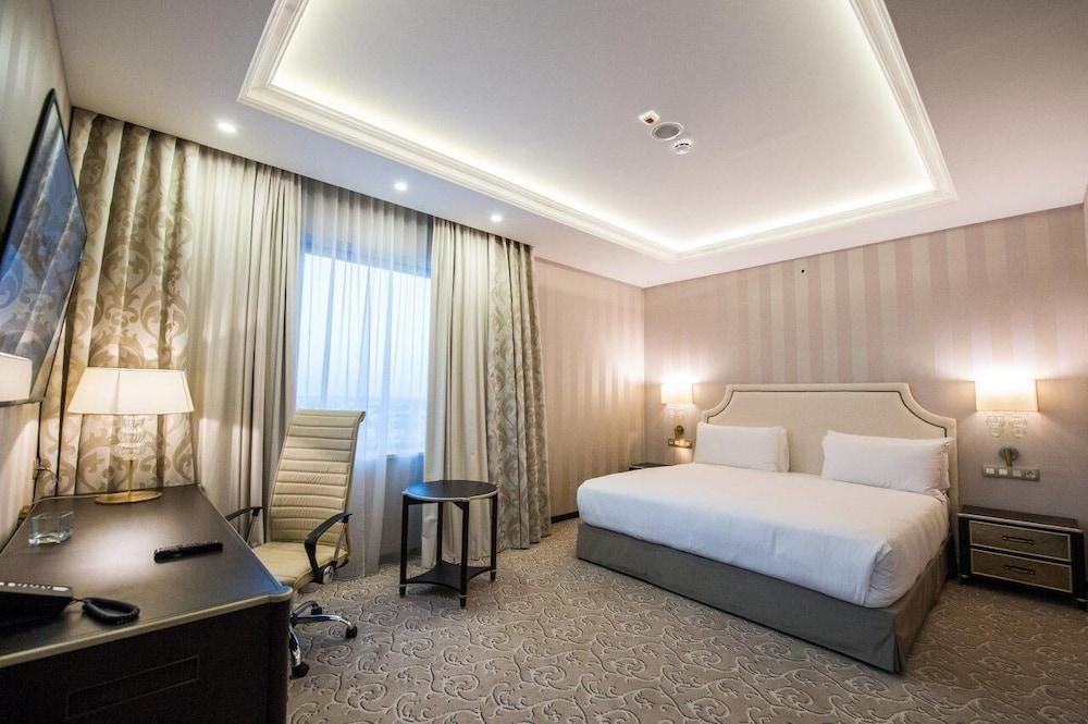 Hotel Prahova Plaza Ploieşti Exterior foto
