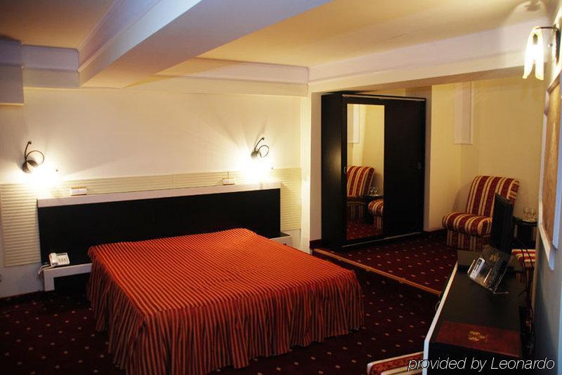 Hotel Prahova Plaza Ploieşti Habitación foto